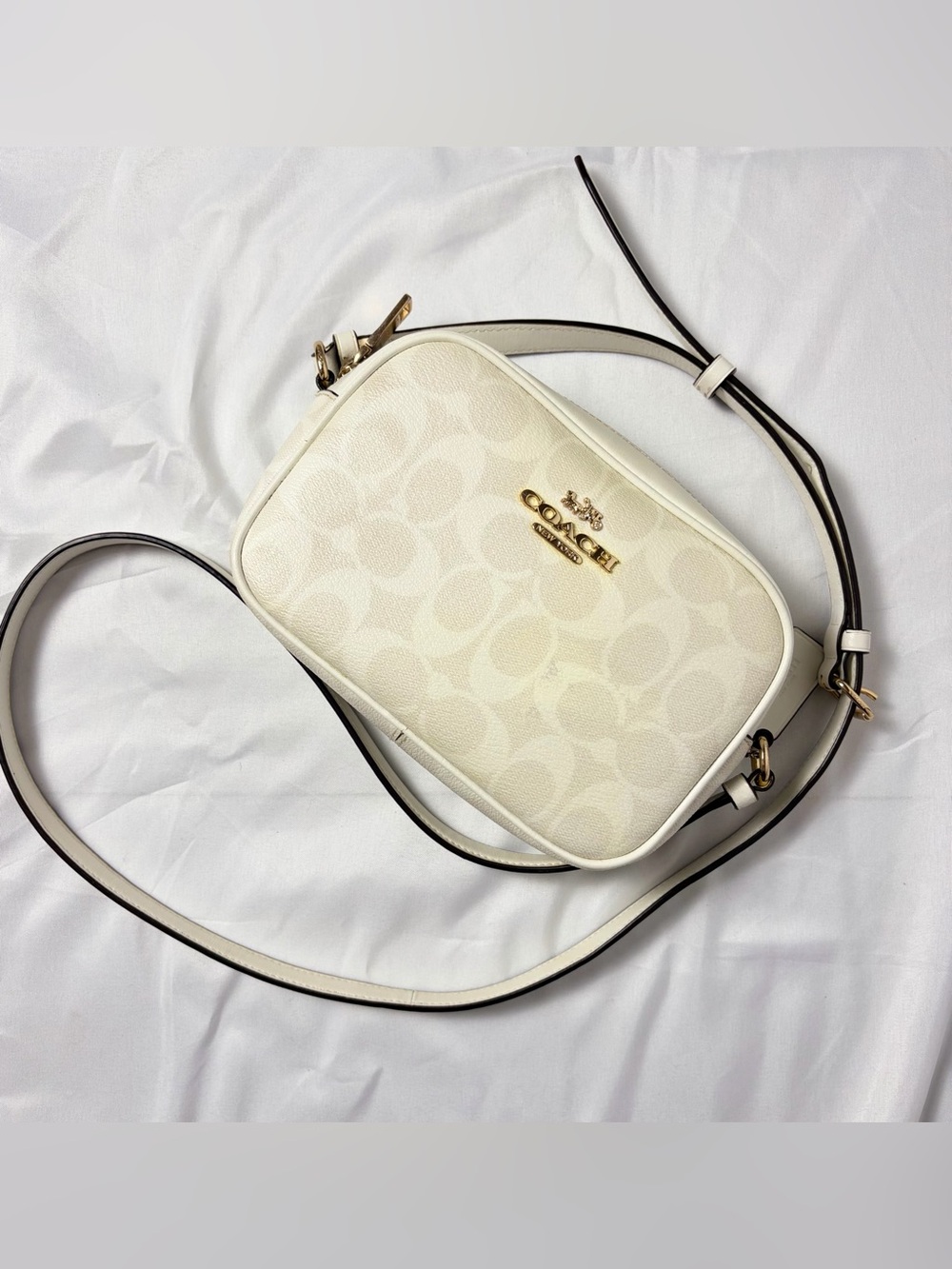 Coach Jamie Camera Bag Chalk Ivory Signature Canvas Crossbody Gold Hardware